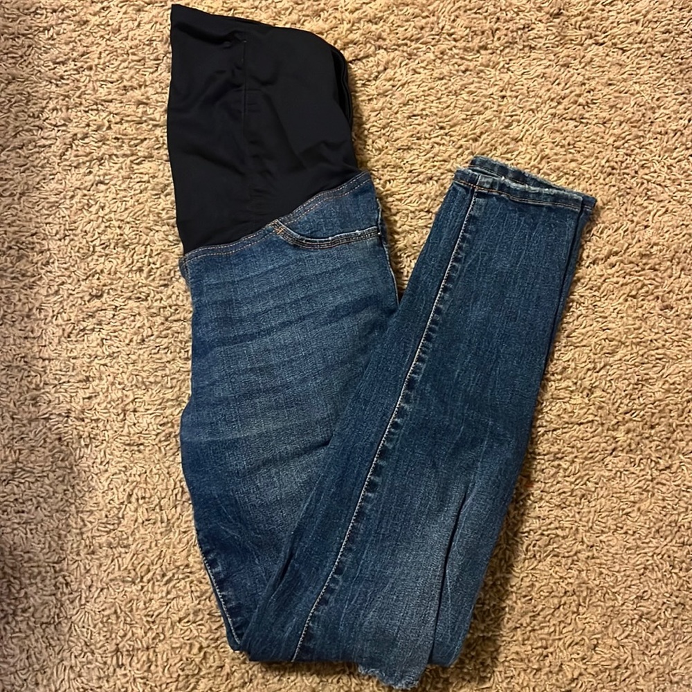 Ingrid & Isabel maternity jeans